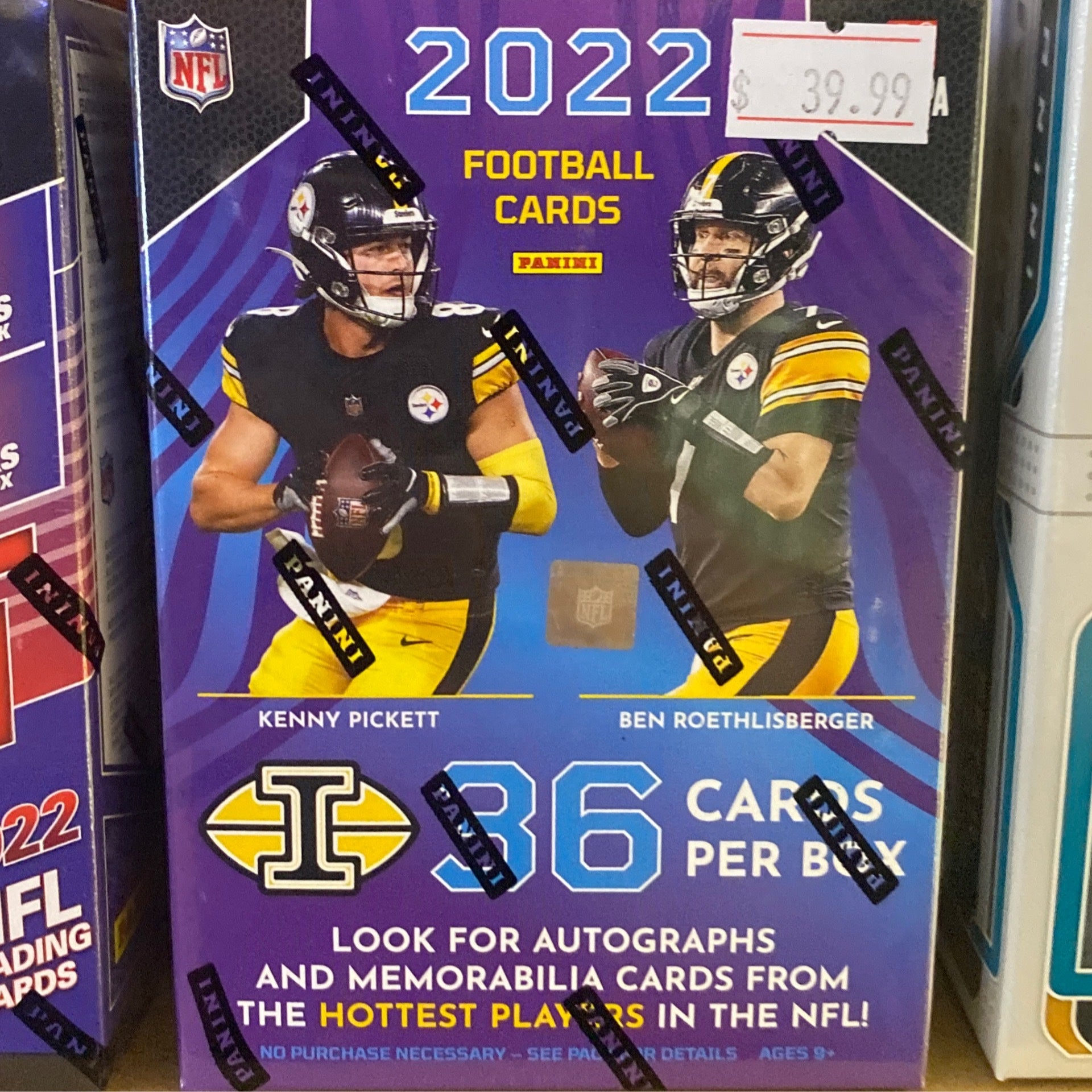 2022 Panini Illusions Football Blaster Box - 6 Packs and 36 Cards per Box